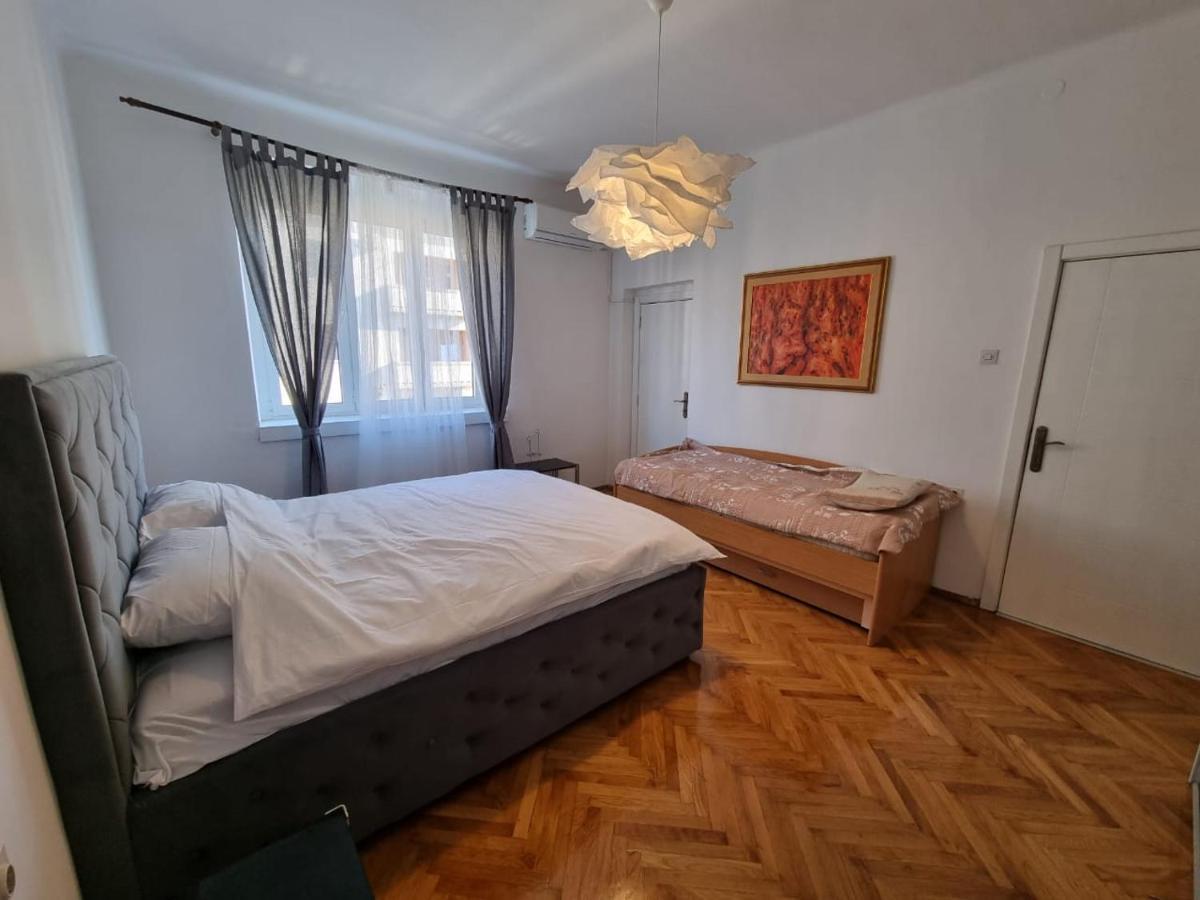 Right In The Heart Of Podgorica! Apartment Exterior foto